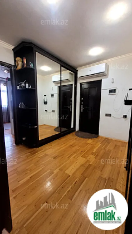 Satılır 3 otaqlı köhnə tikili 80 m²
