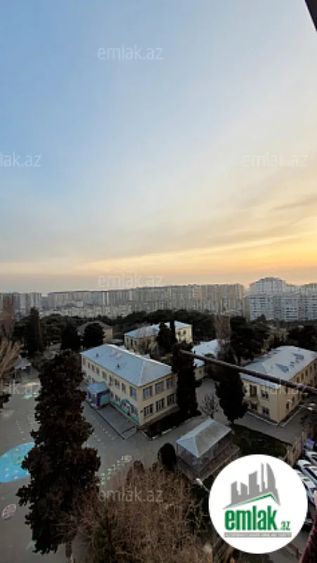 Satılır 3 otaqlı köhnə tikili 80 m²