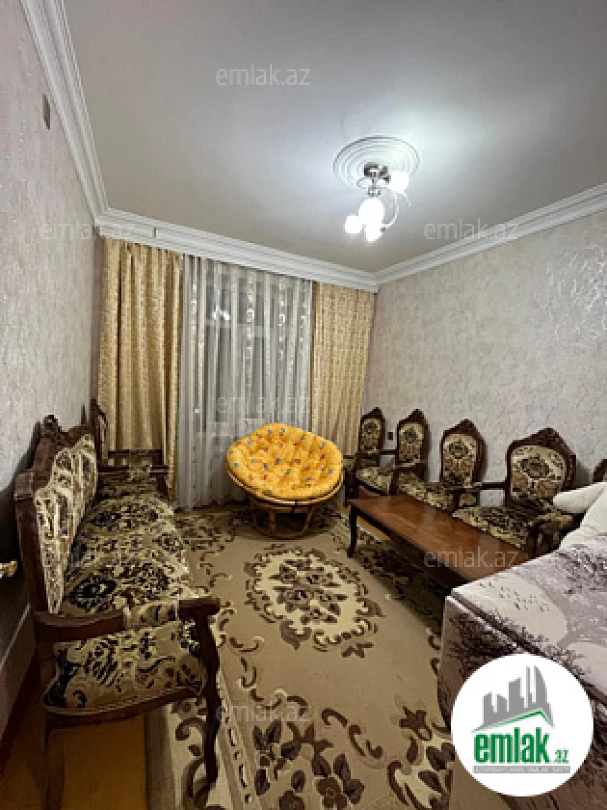 Satılır 5 otaqlı köhnə tikili 120 m²