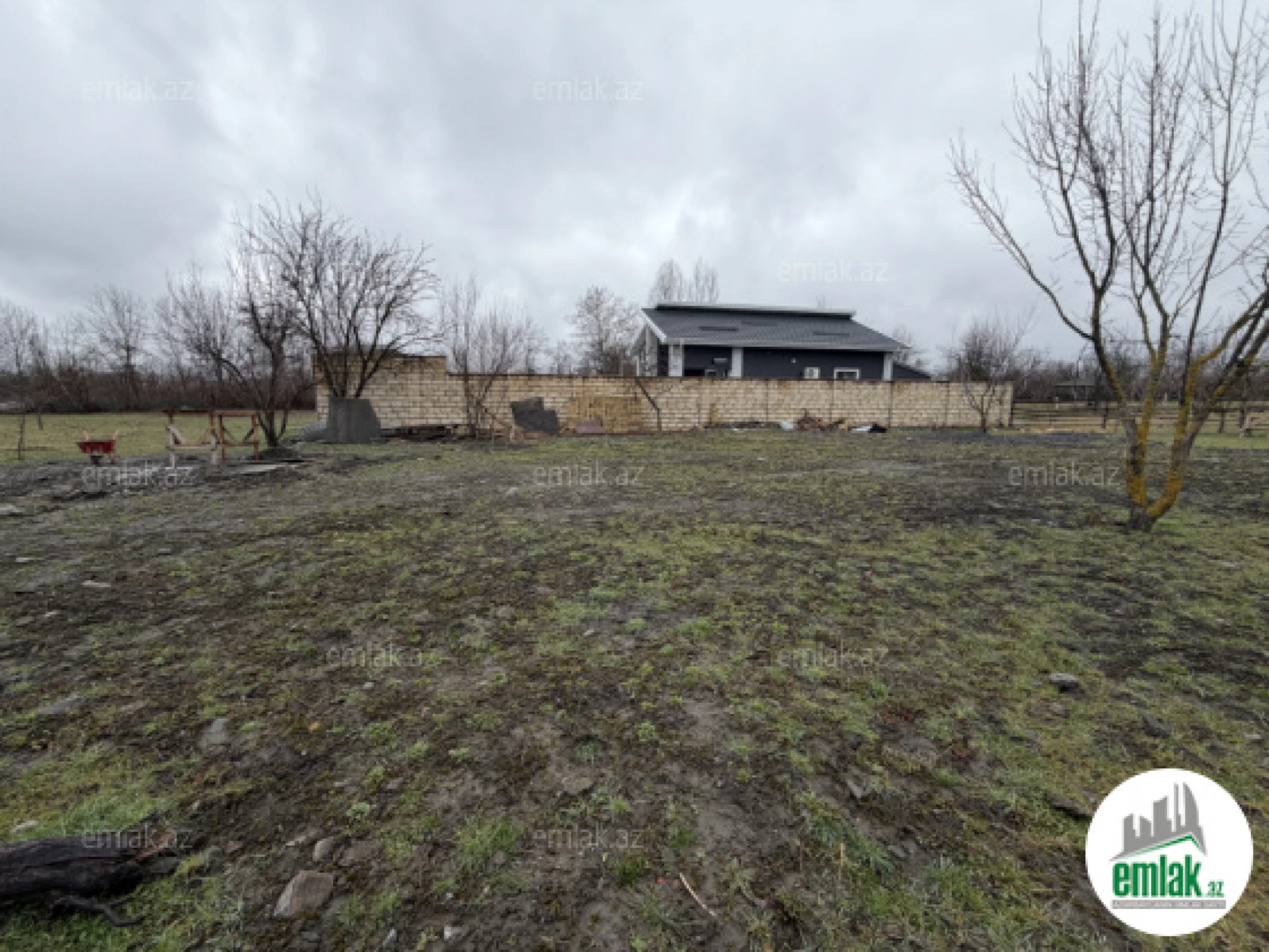 Satılır torpaq sahəsi 10 m²