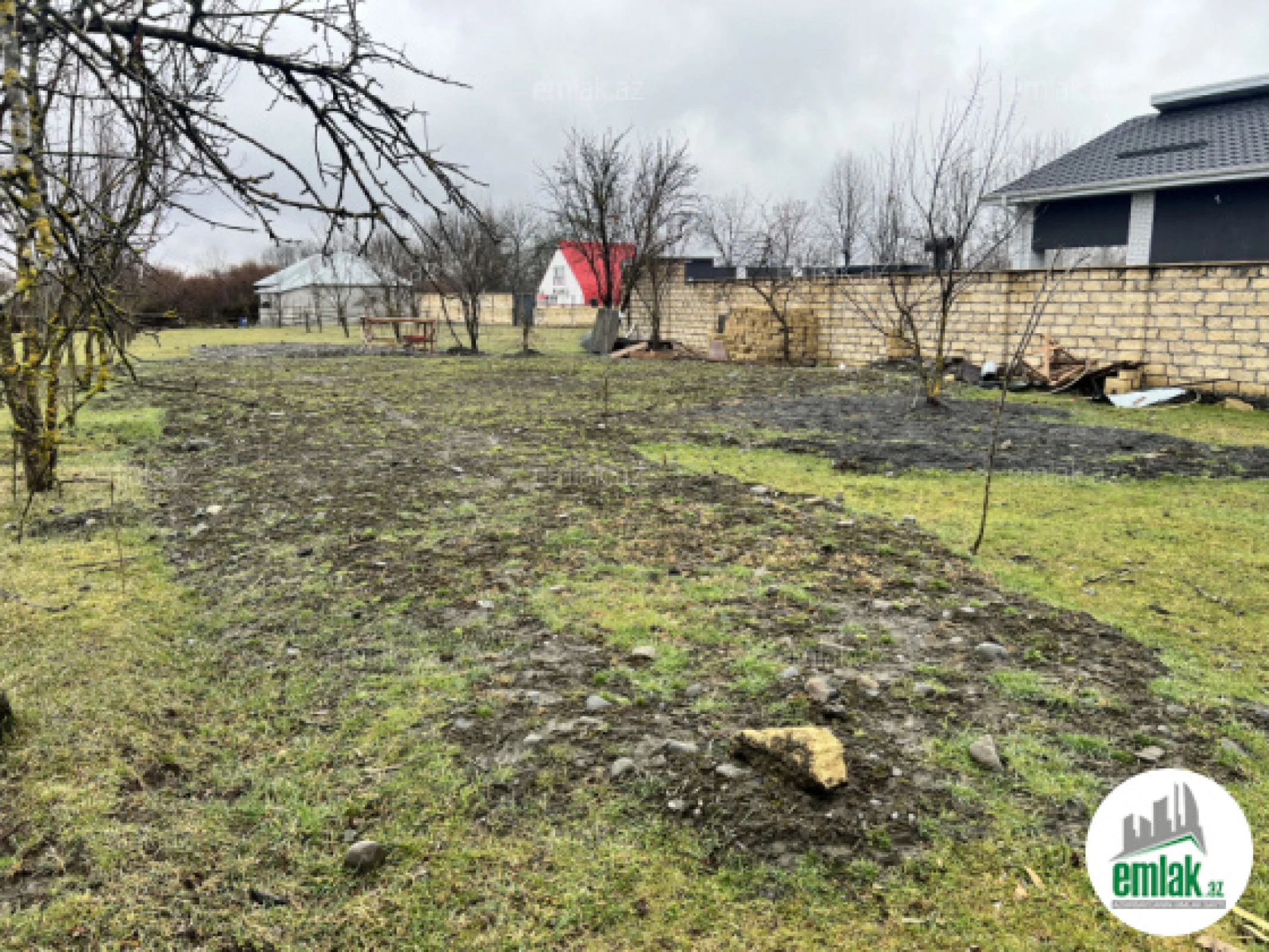 Satılır torpaq sahəsi 10 m²