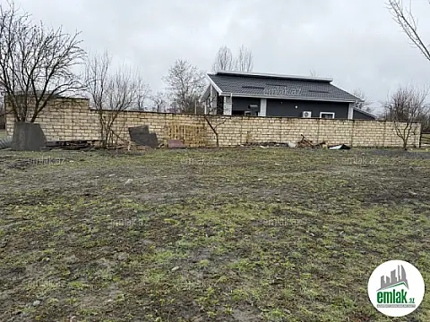 Satılır torpaq sahəsi 10 m²