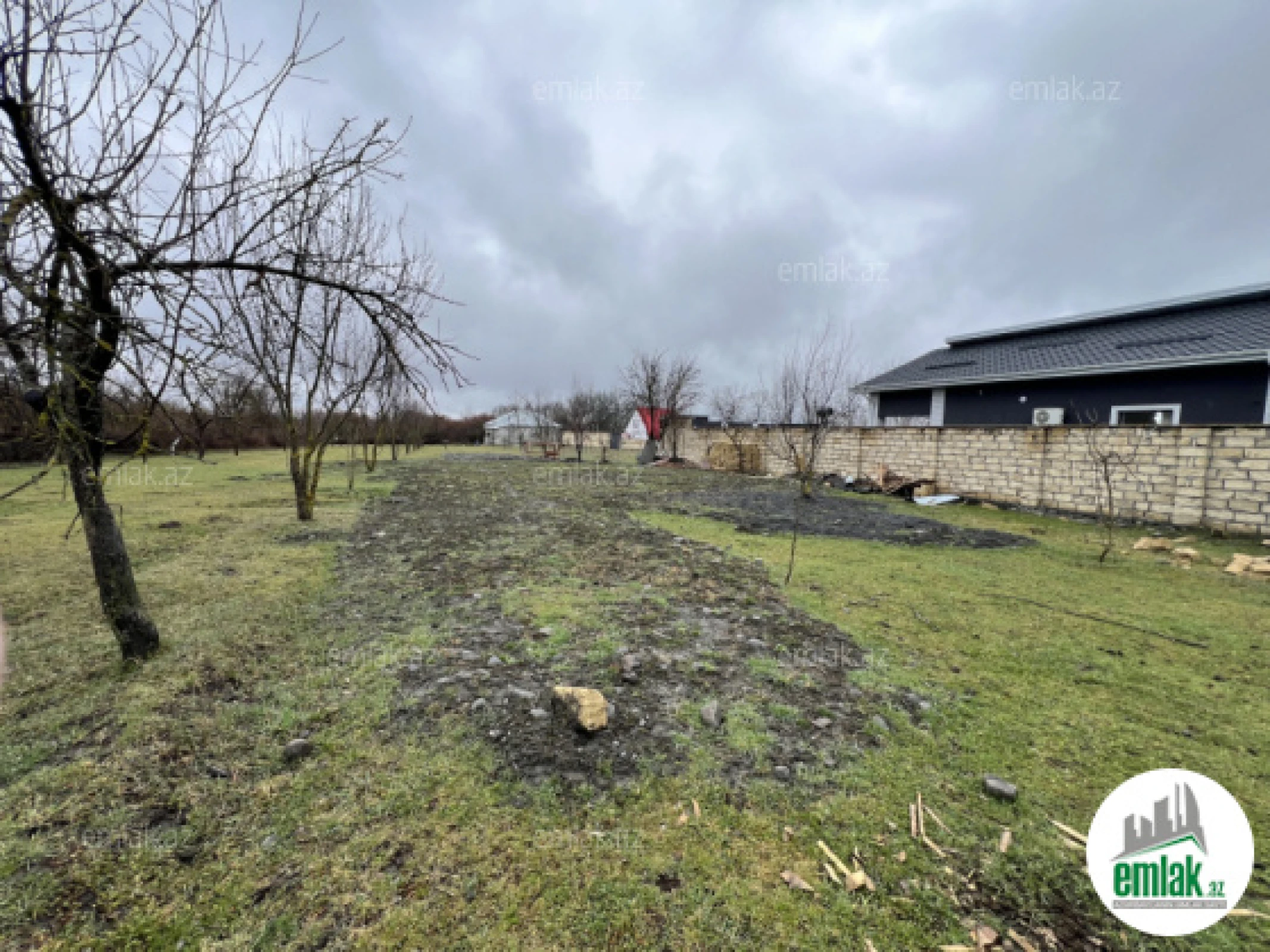 Satılır torpaq sahəsi 10 m²