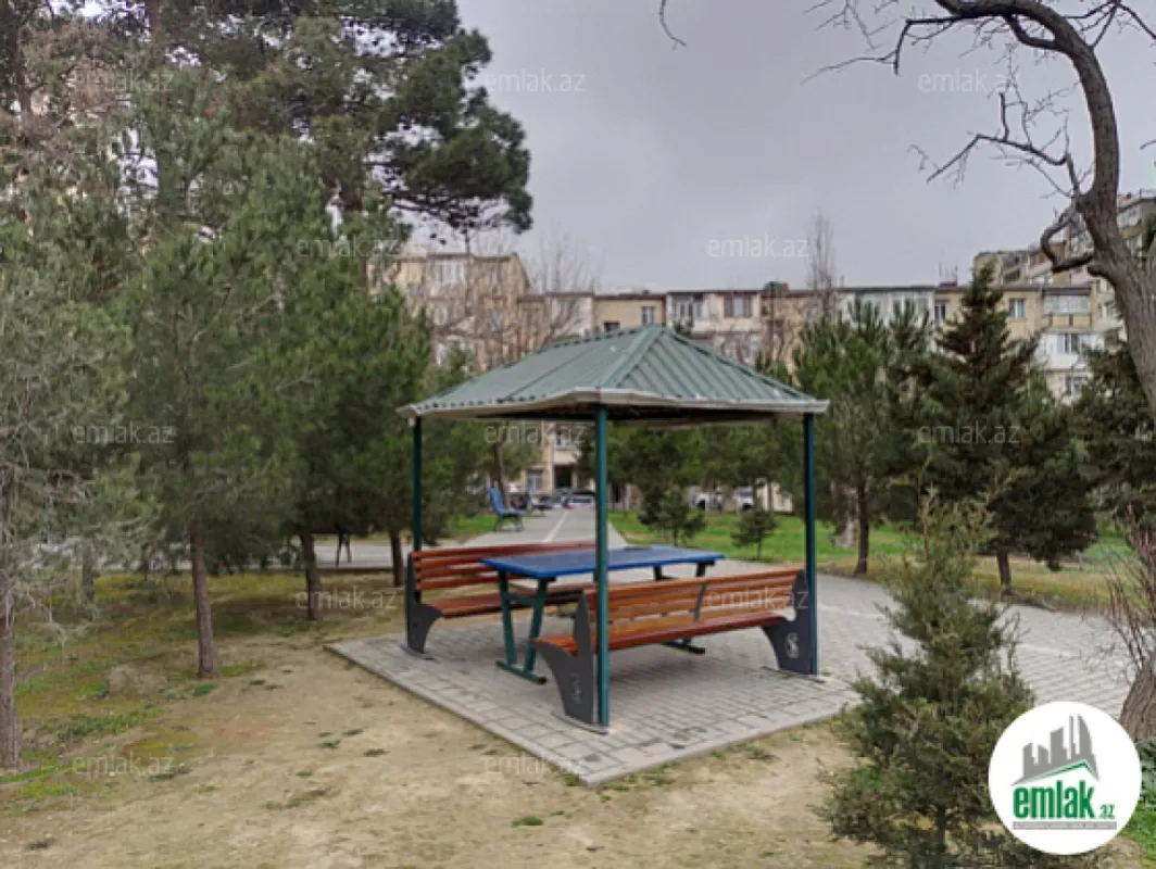 Satılır 3 otaqlı köhnə tikili 80 m²