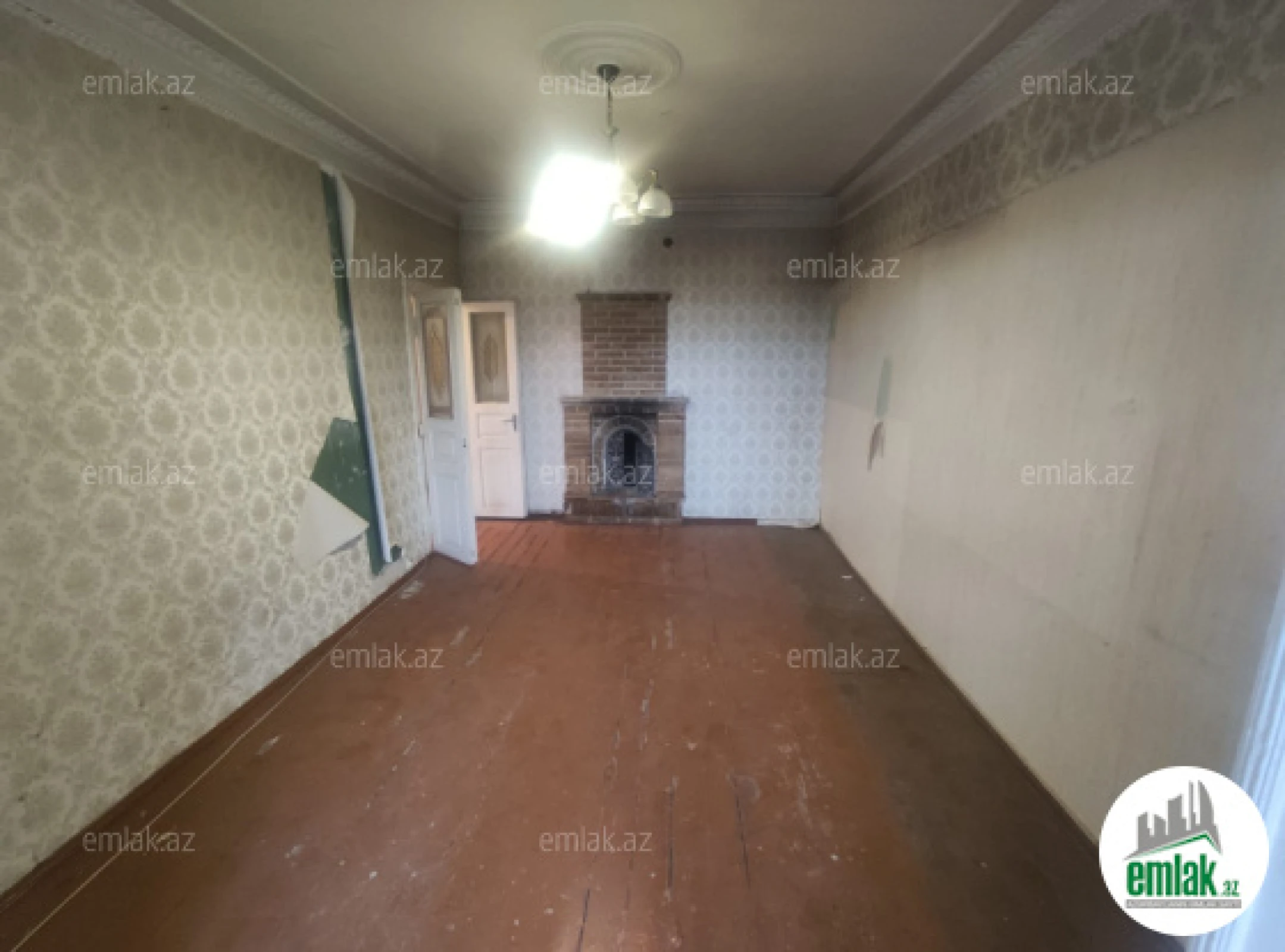 Satılır 3 otaqlı köhnə tikili 80 m²