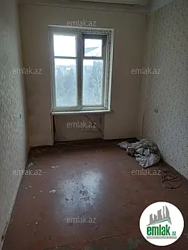 Satılır 3 otaqlı köhnə tikili 80 m²
