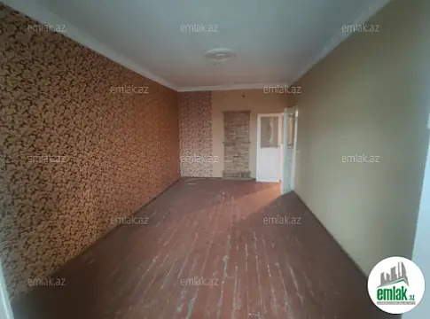 Satılır 3 otaqlı köhnə tikili 80 m²