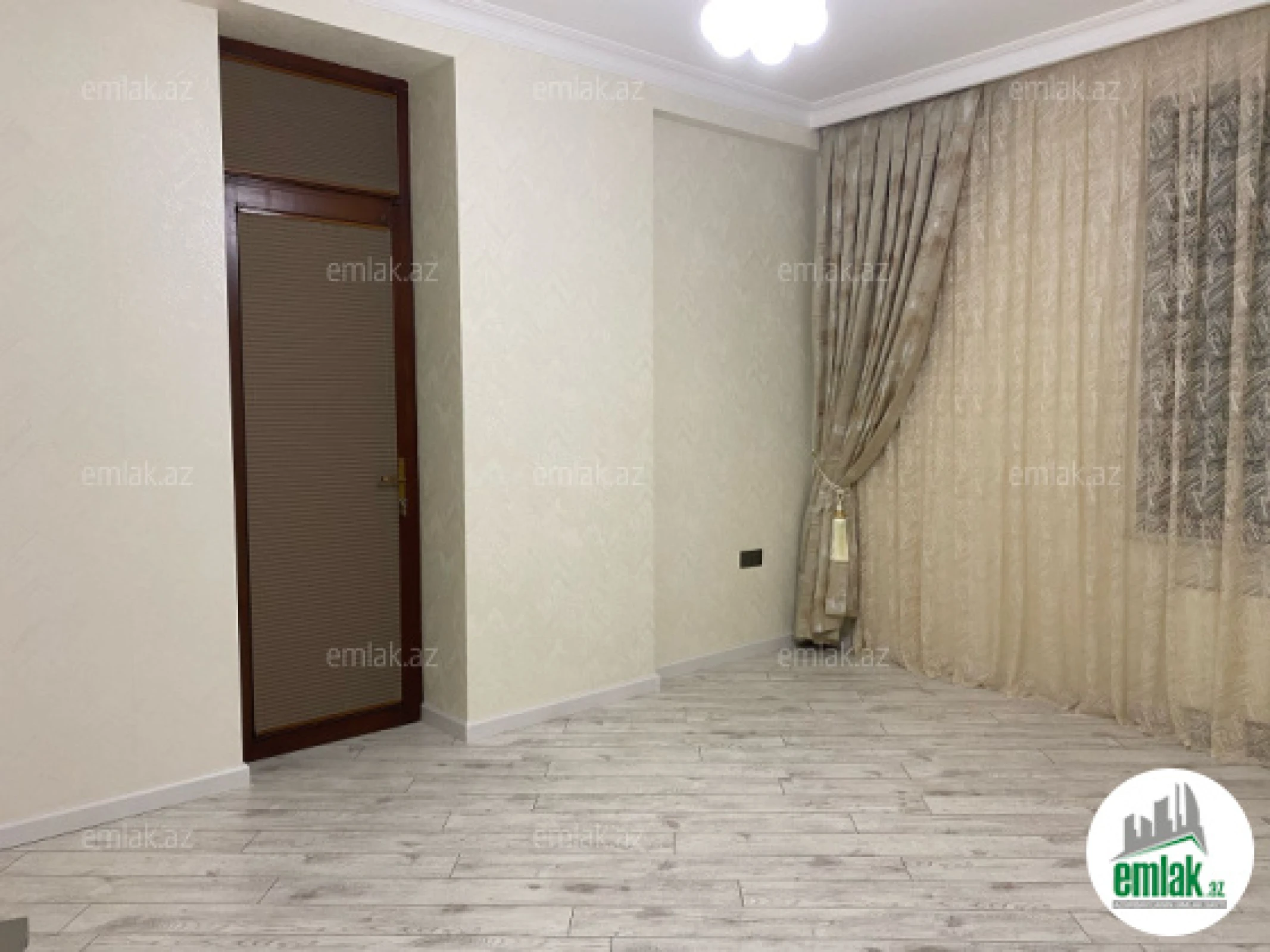 Satılır 2 otaqlı yeni tikili 90 m²