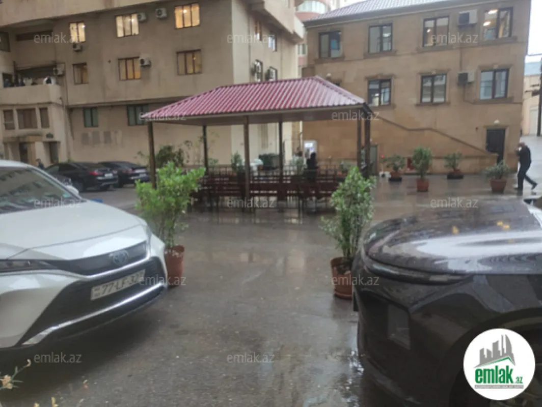 Satılır 2 otaqlı yeni tikili 90 m²