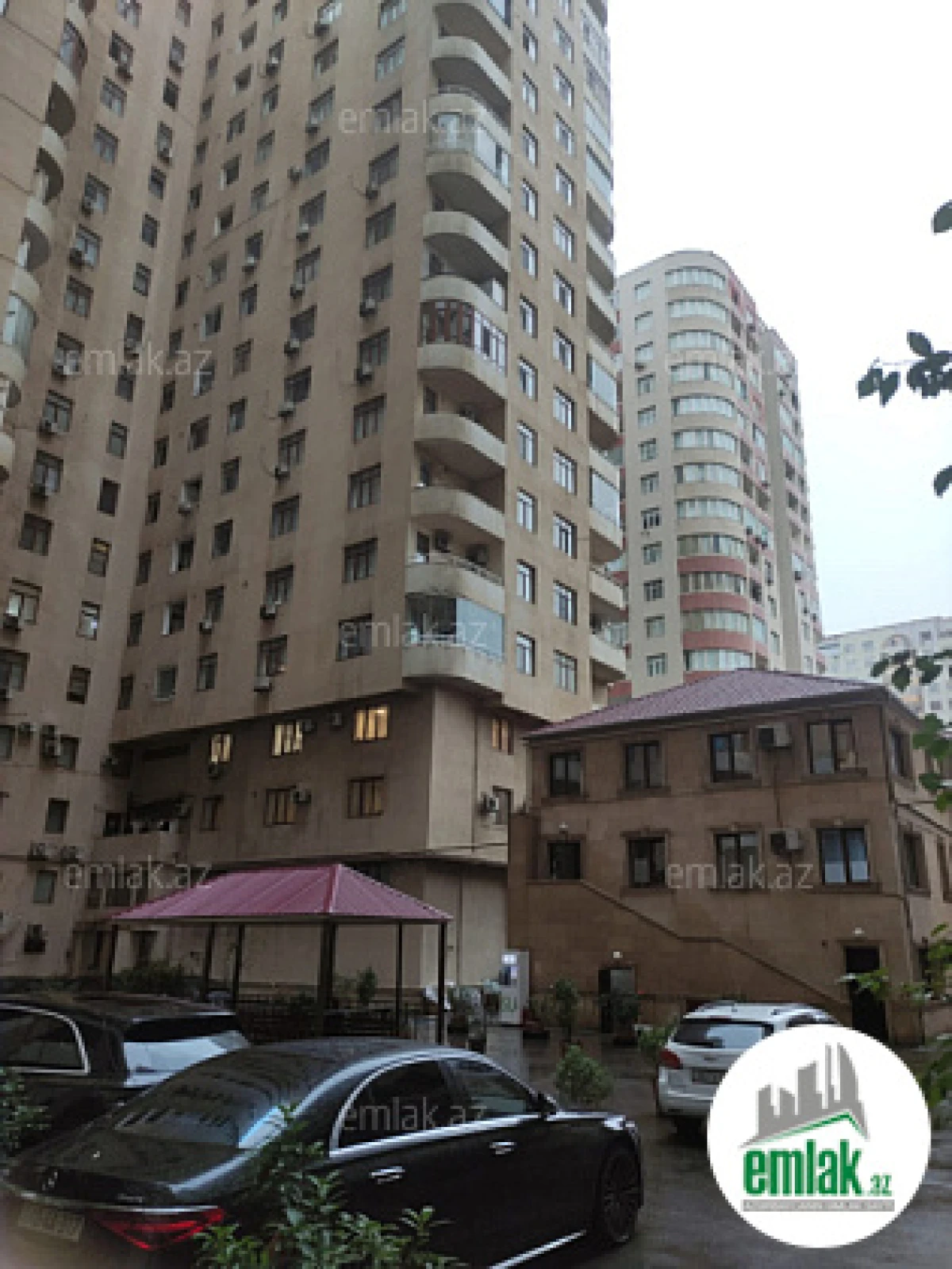 Satılır 2 otaqlı yeni tikili 90 m²