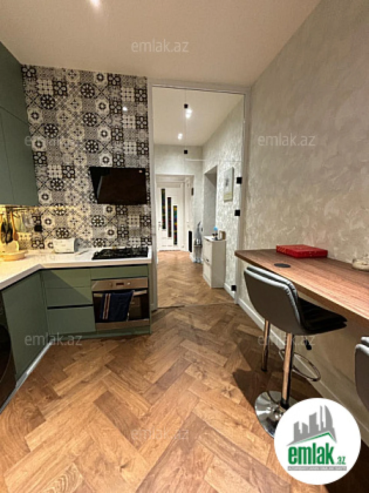 Satılır 2 otaqlı köhnə tikili 60 m²