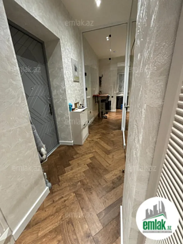 Satılır 2 otaqlı köhnə tikili 60 m²