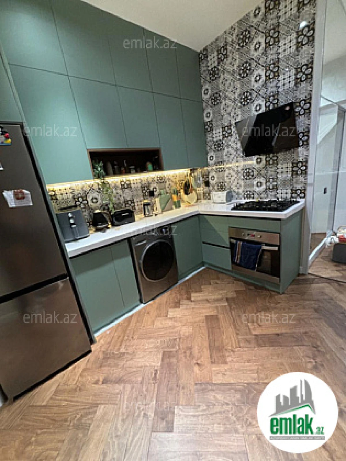 Satılır 2 otaqlı köhnə tikili 60 m²