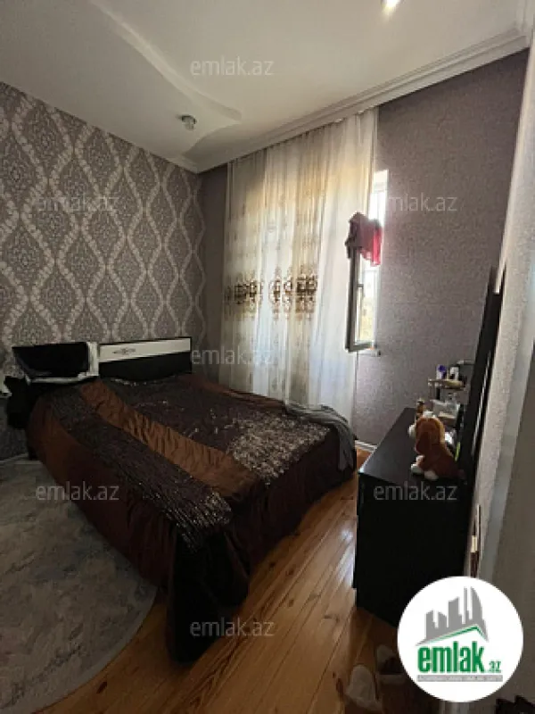 Satılır 4 otaqlı həyət evi 2.2 m²