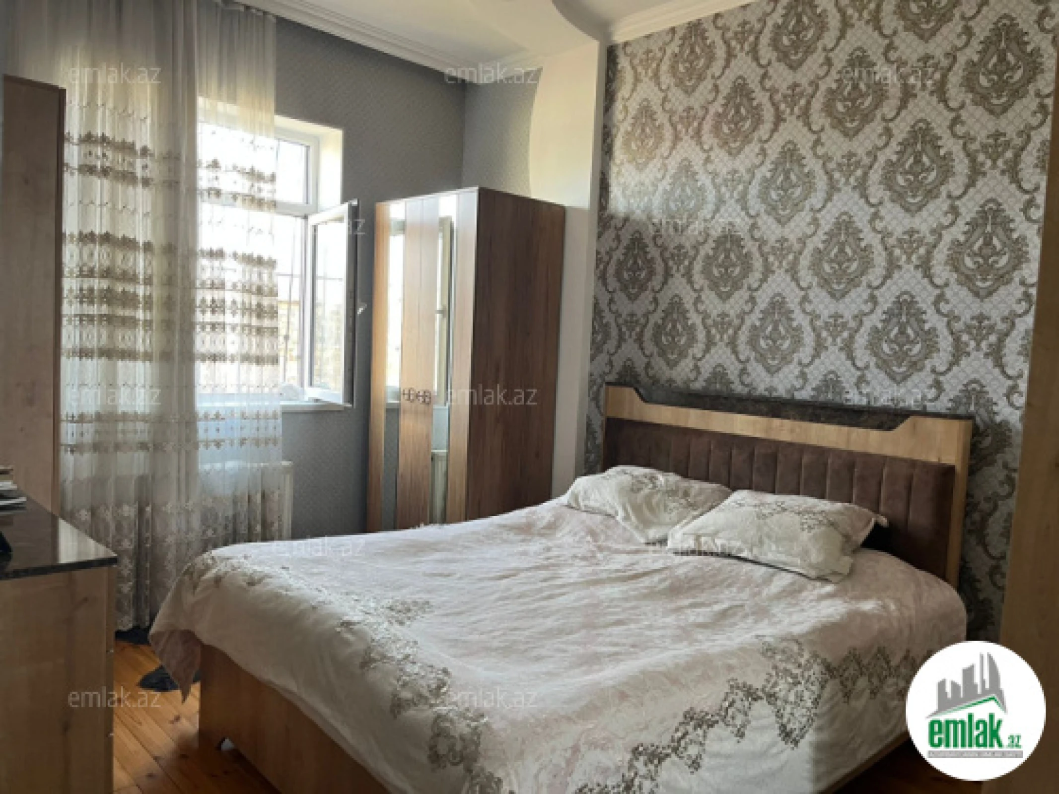 Satılır 4 otaqlı həyət evi 2.2 m²