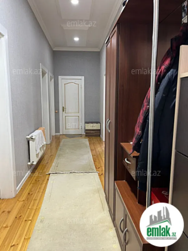 Satılır 4 otaqlı həyət evi 2.2 m²