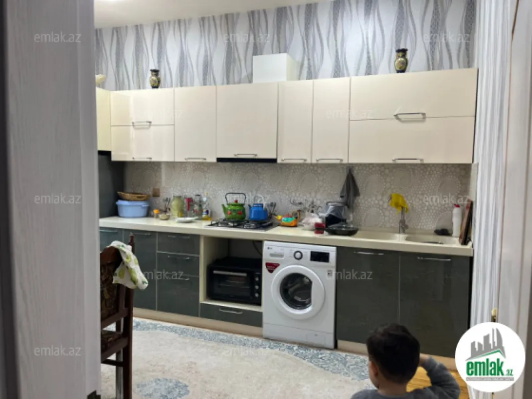 Satılır 4 otaqlı həyət evi 2.2 m²