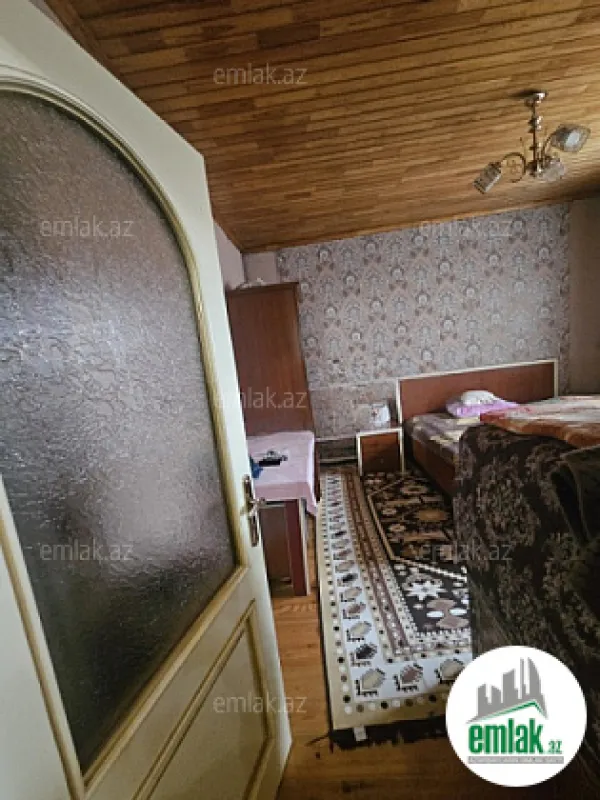 Satılır 4 otaqlı həyət evi 100 m²