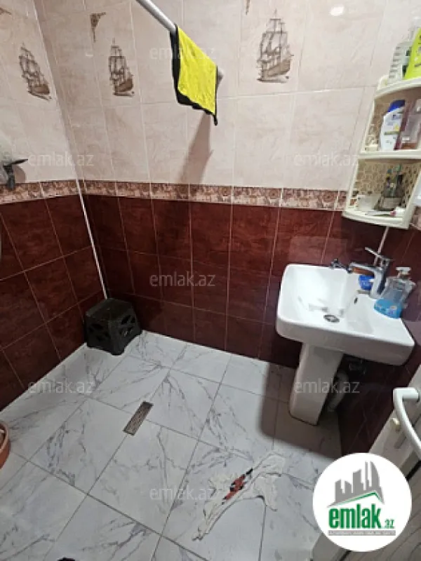 Satılır 4 otaqlı həyət evi 100 m²