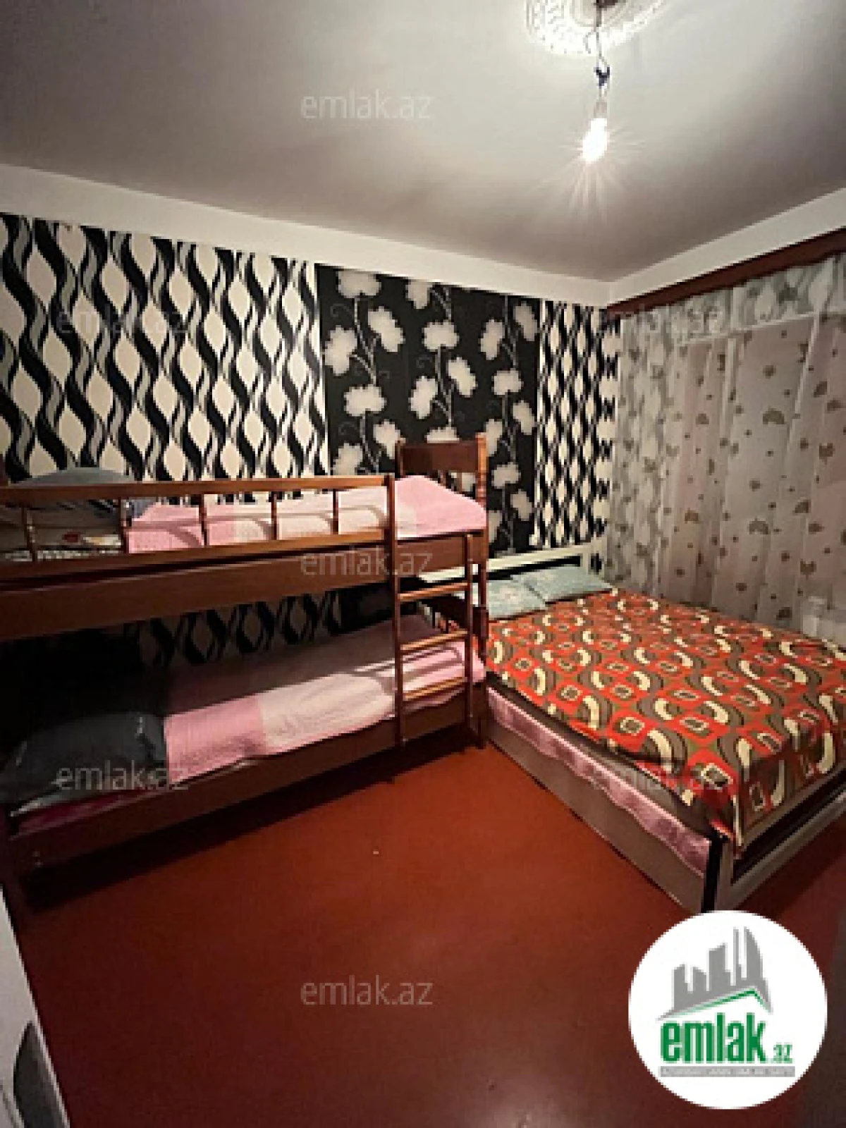 Satılır 3 otaqlı köhnə tikili 60 m²