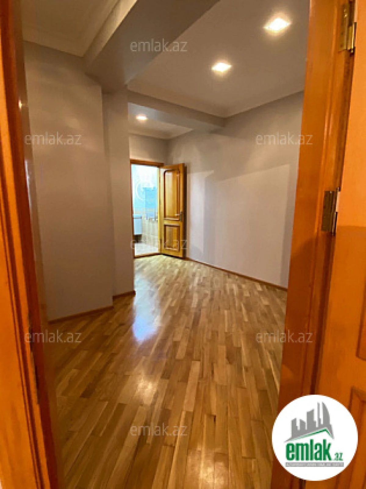 Satılır 2 otaqlı yeni tikili 90 m²