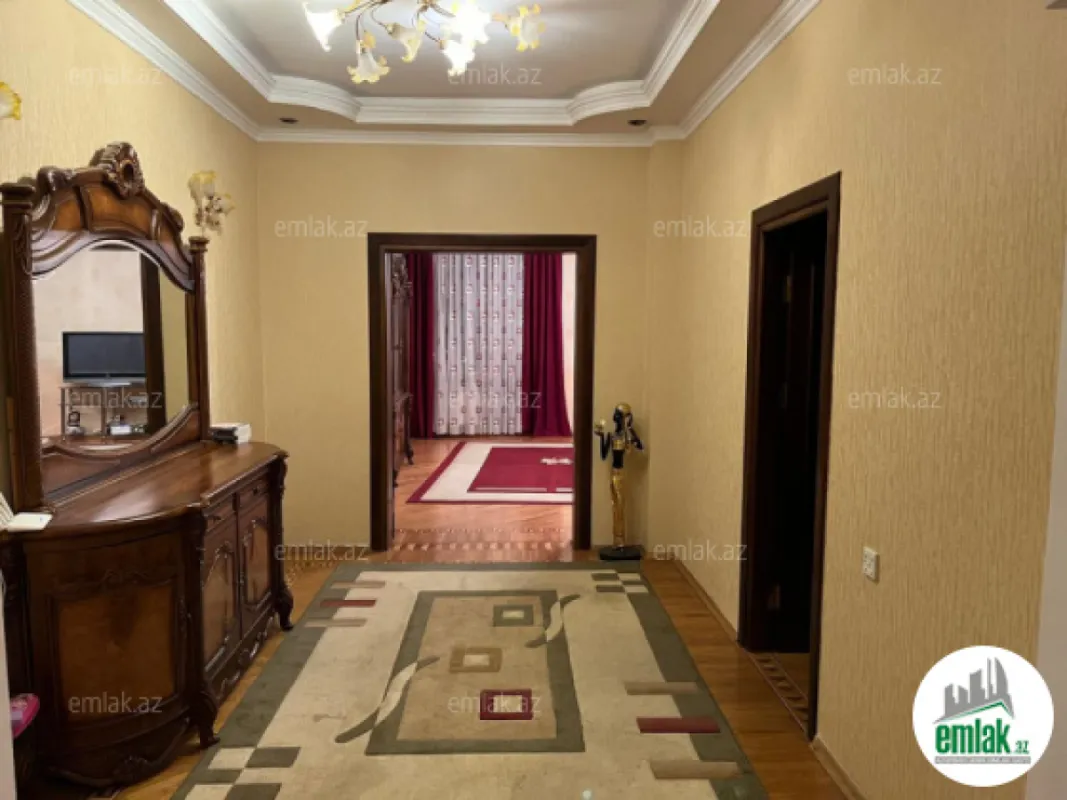 Satılır 3 otaqlı yeni tikili 170 m²