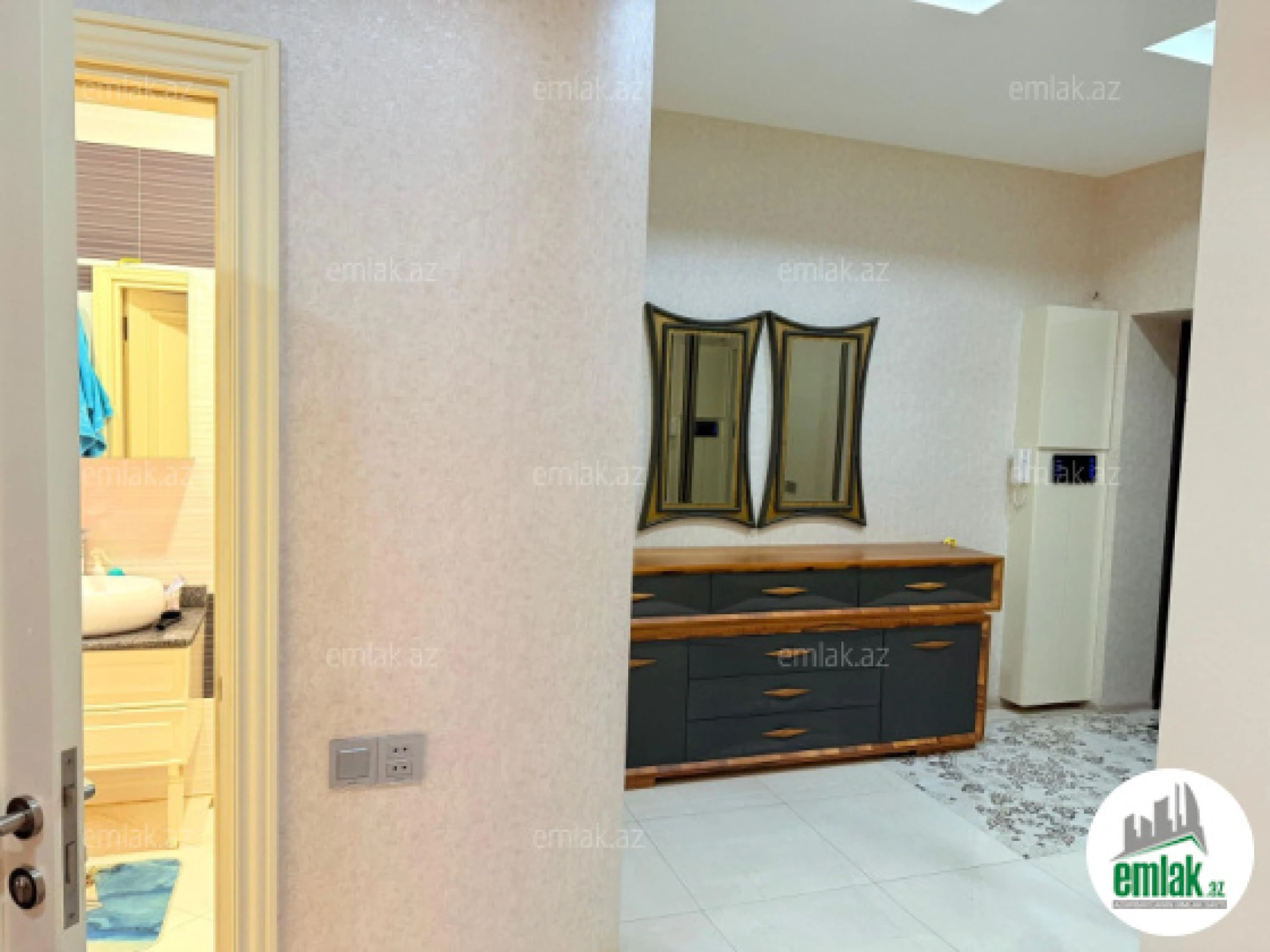 Satılır 3 otaqlı yeni tikili 157 m²