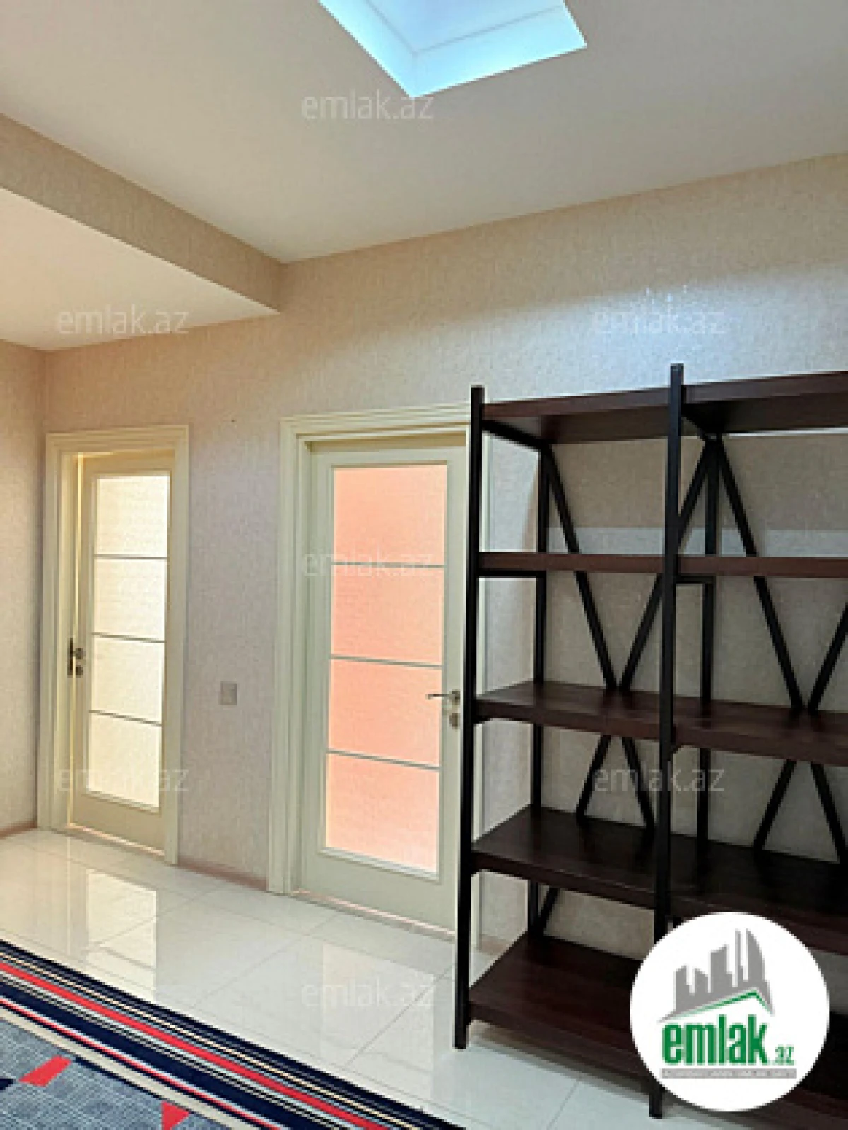 Satılır 3 otaqlı yeni tikili 157 m²