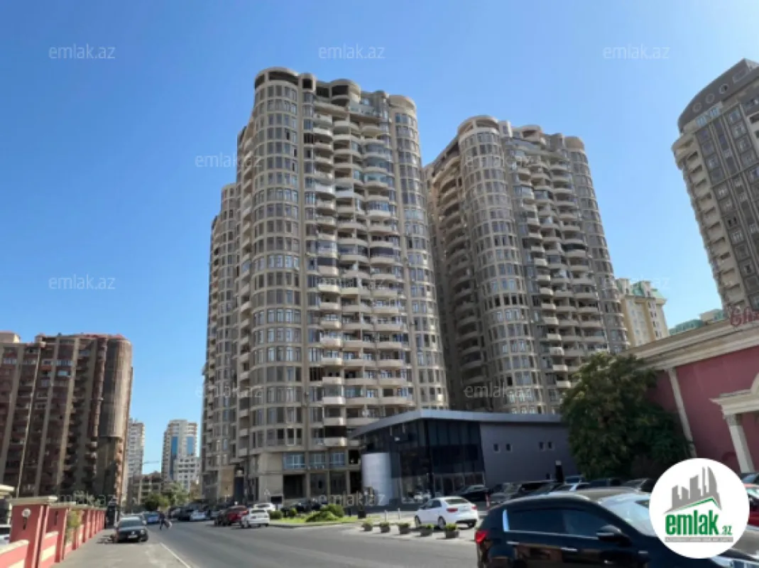 Satılır 3 otaqlı yeni tikili 157 m²