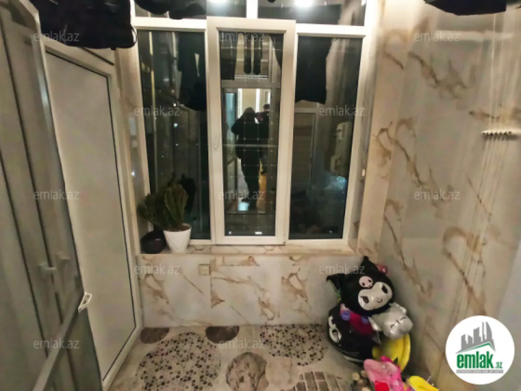 Satılır 3 otaqlı yeni tikili 77 m²