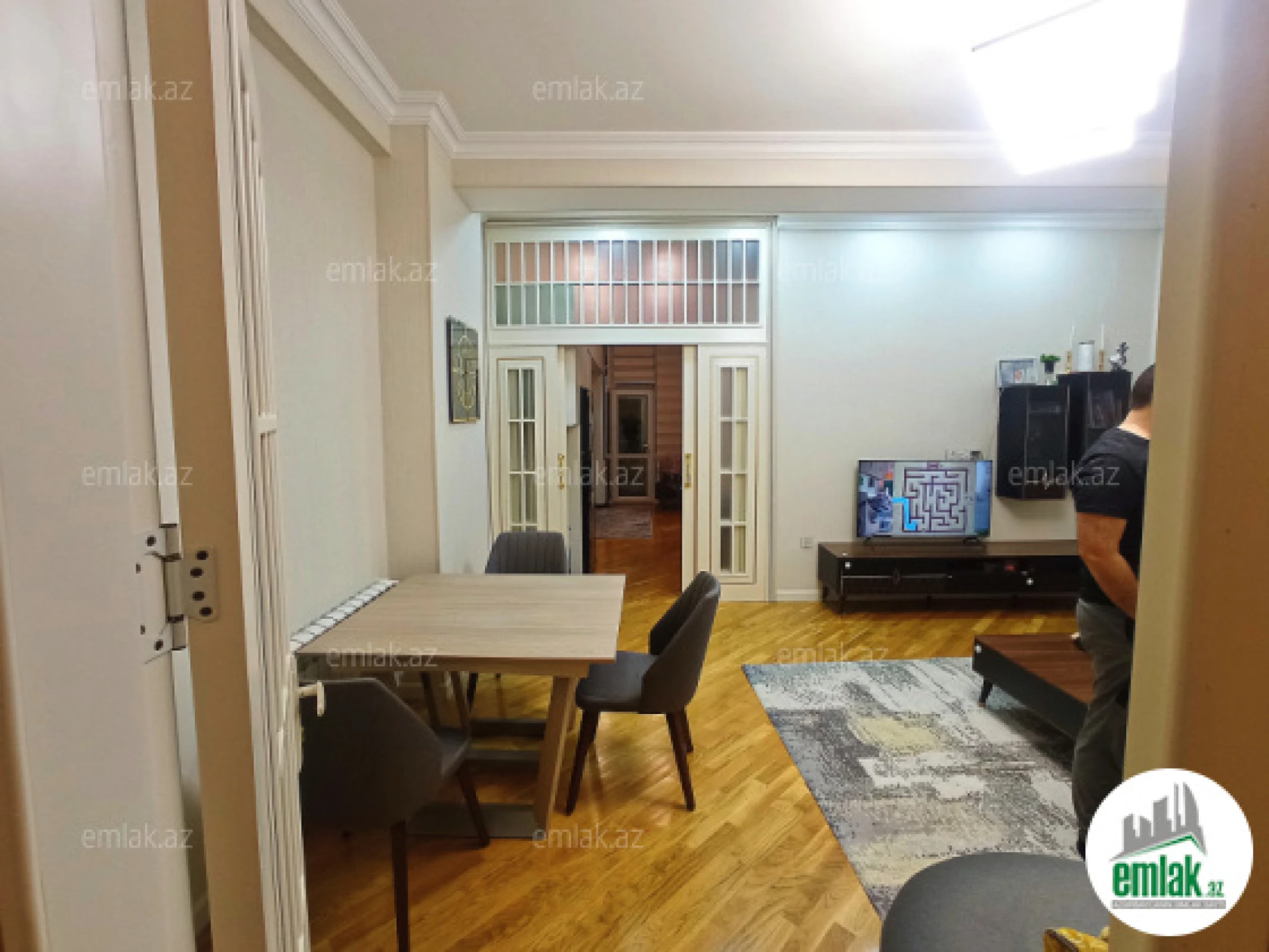 Satılır 3 otaqlı yeni tikili 77 m²