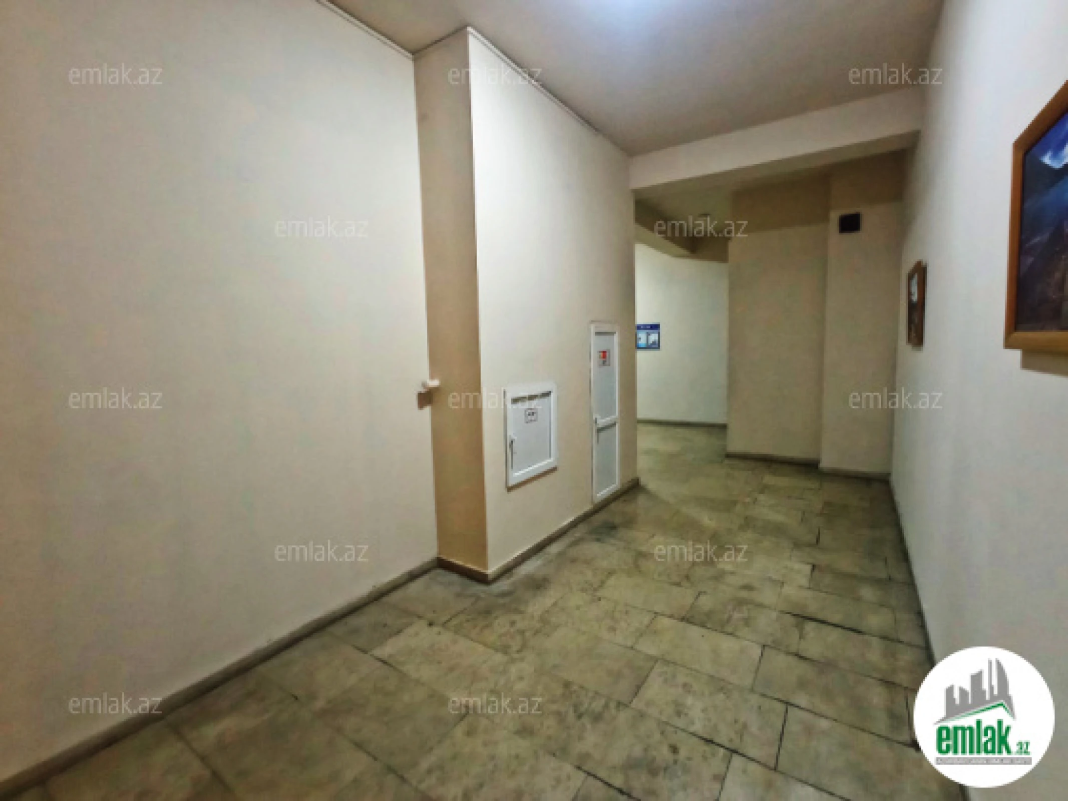 Satılır 3 otaqlı yeni tikili 77 m²