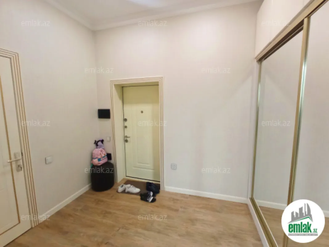 Satılır 3 otaqlı yeni tikili 77 m²