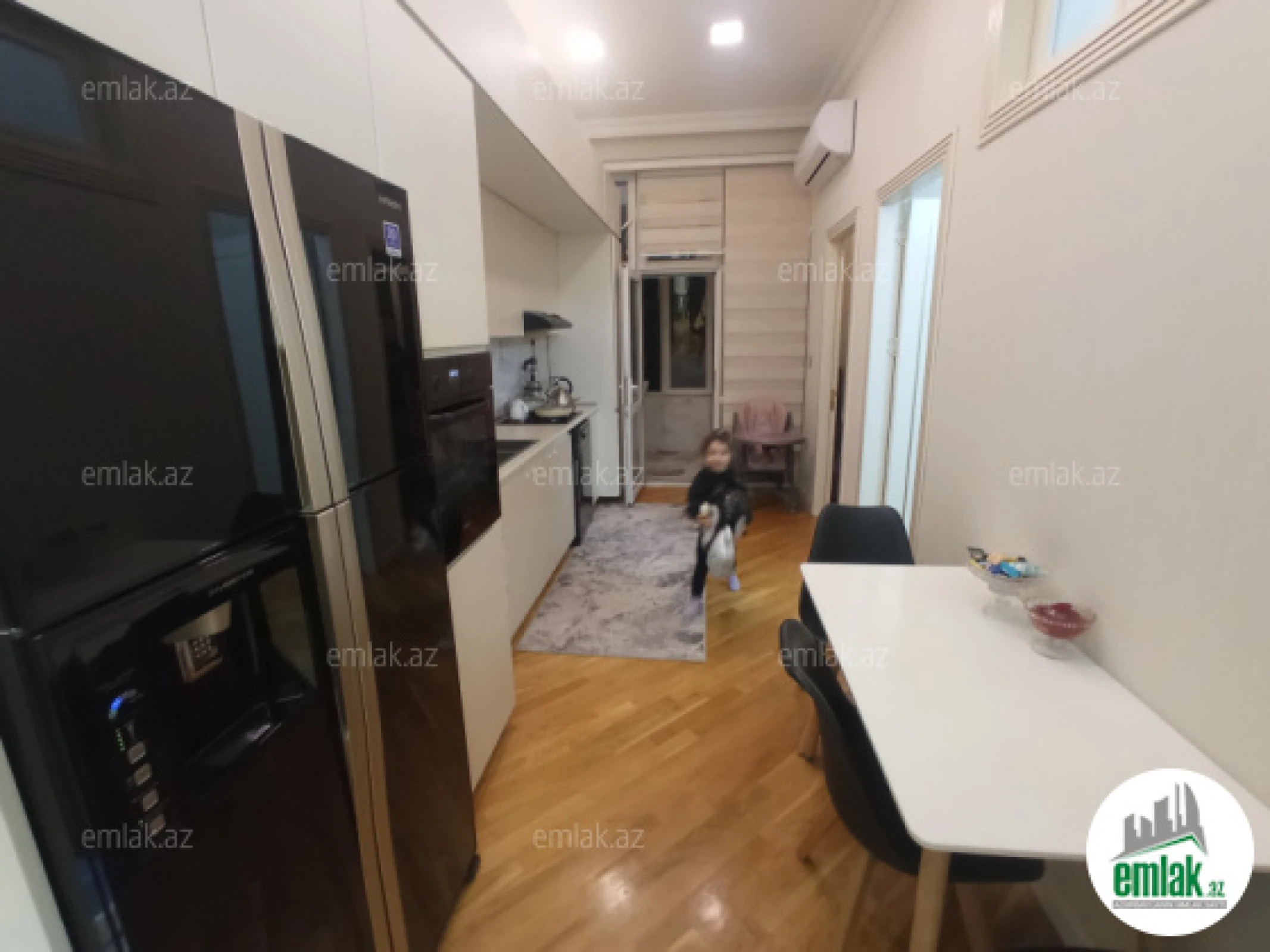 Satılır 3 otaqlı yeni tikili 77 m²