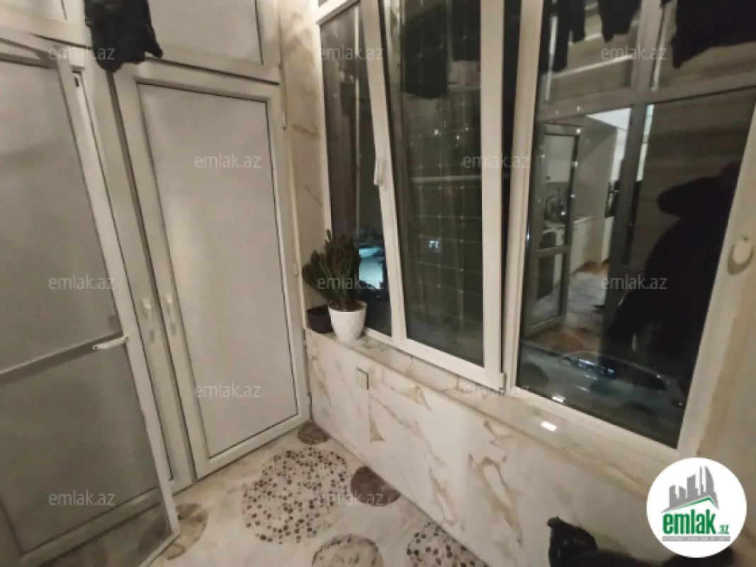 Satılır 3 otaqlı yeni tikili 77 m²