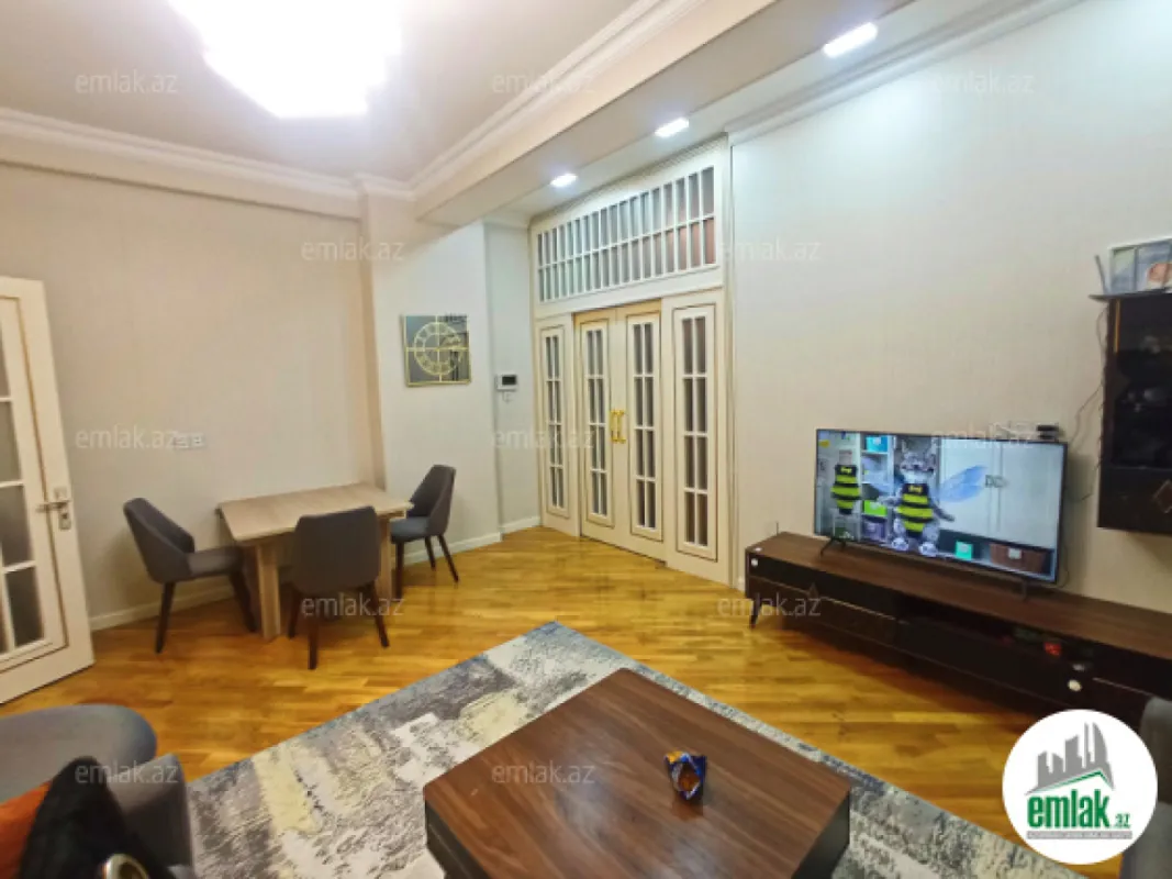 Satılır 3 otaqlı yeni tikili 77 m²