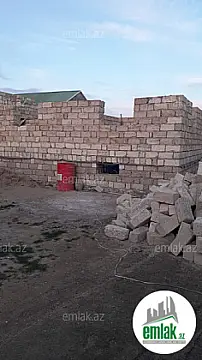 Satılır 3 otaqlı həyət evi 100 m²