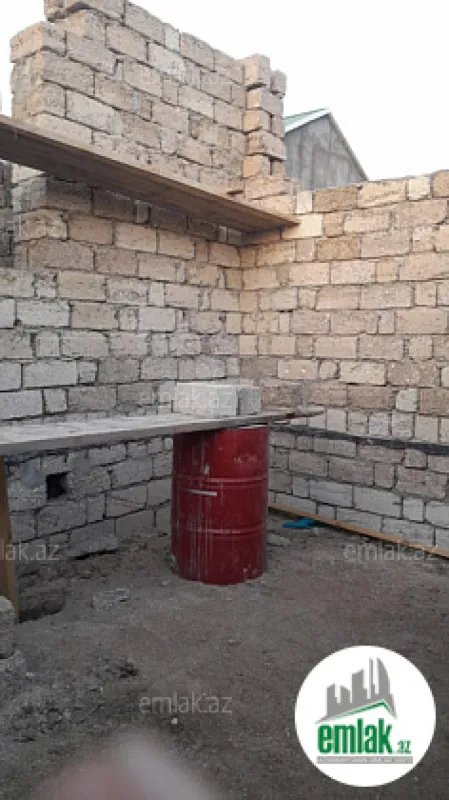 Satılır 3 otaqlı həyət evi 100 m²