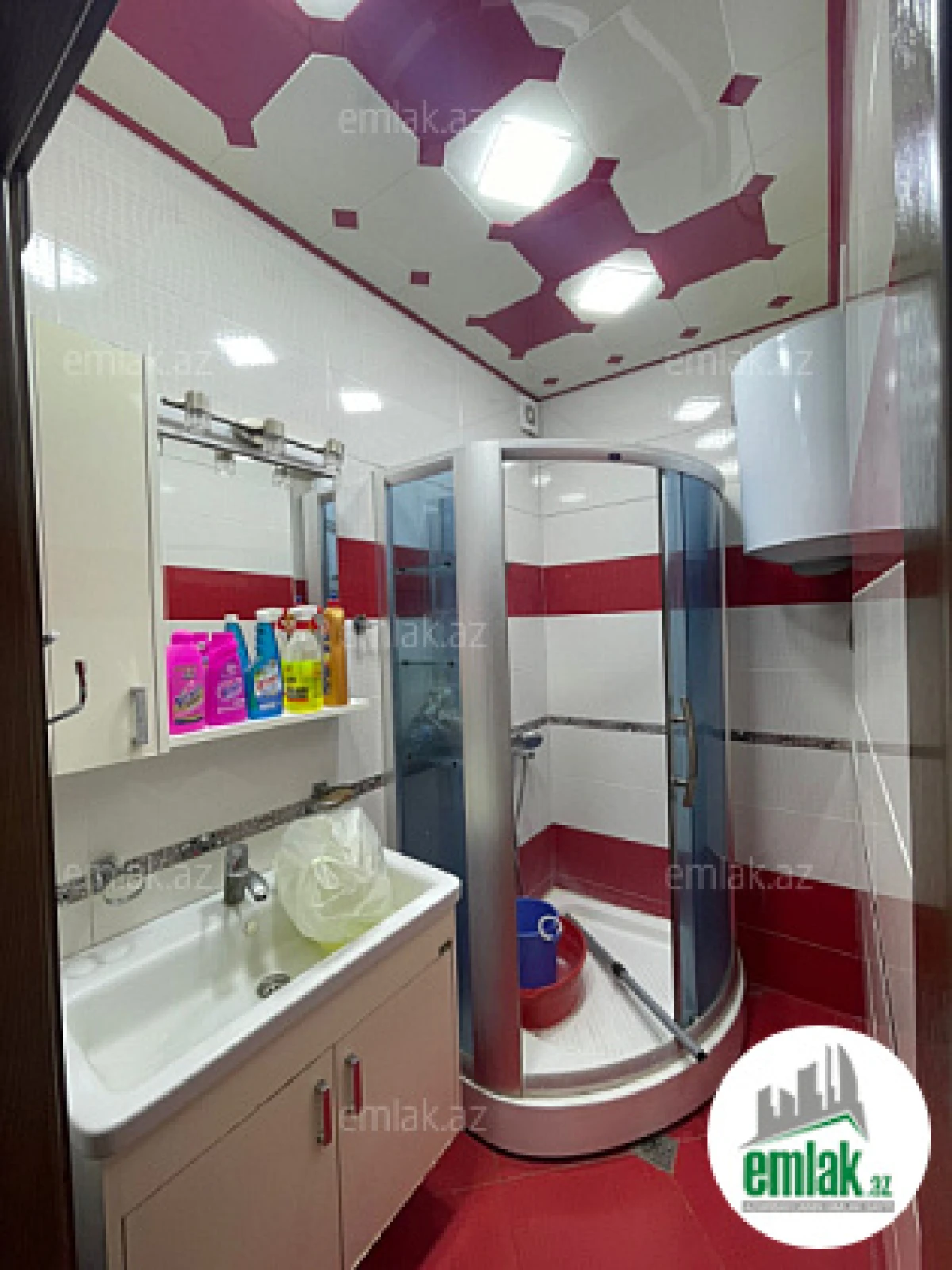 Satılır 3 otaqlı köhnə tikili 85 m²