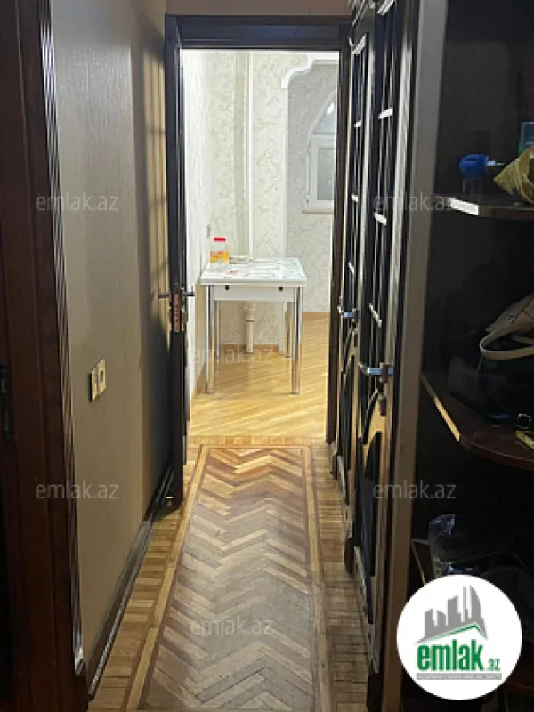 Satılır 3 otaqlı köhnə tikili 85 m²