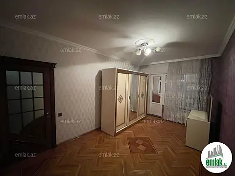 Satılır 3 otaqlı köhnə tikili 85 m²