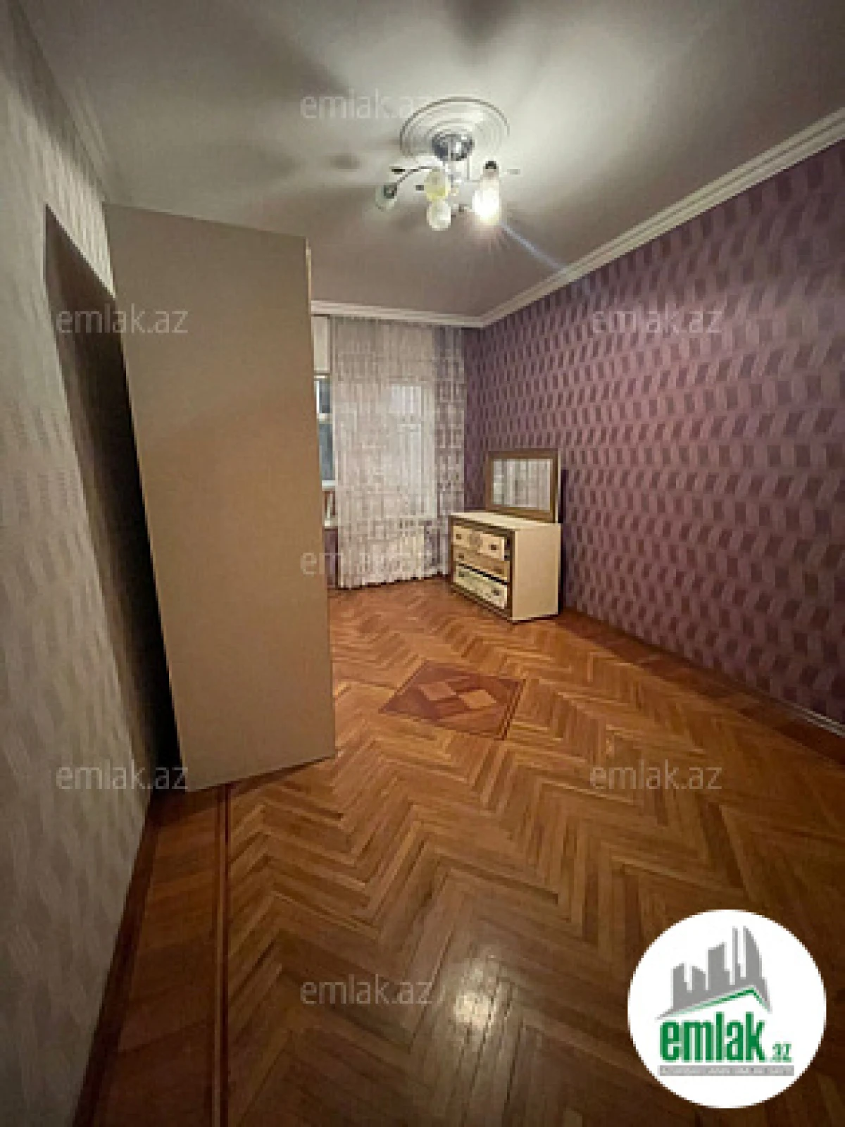Satılır 3 otaqlı köhnə tikili 85 m²