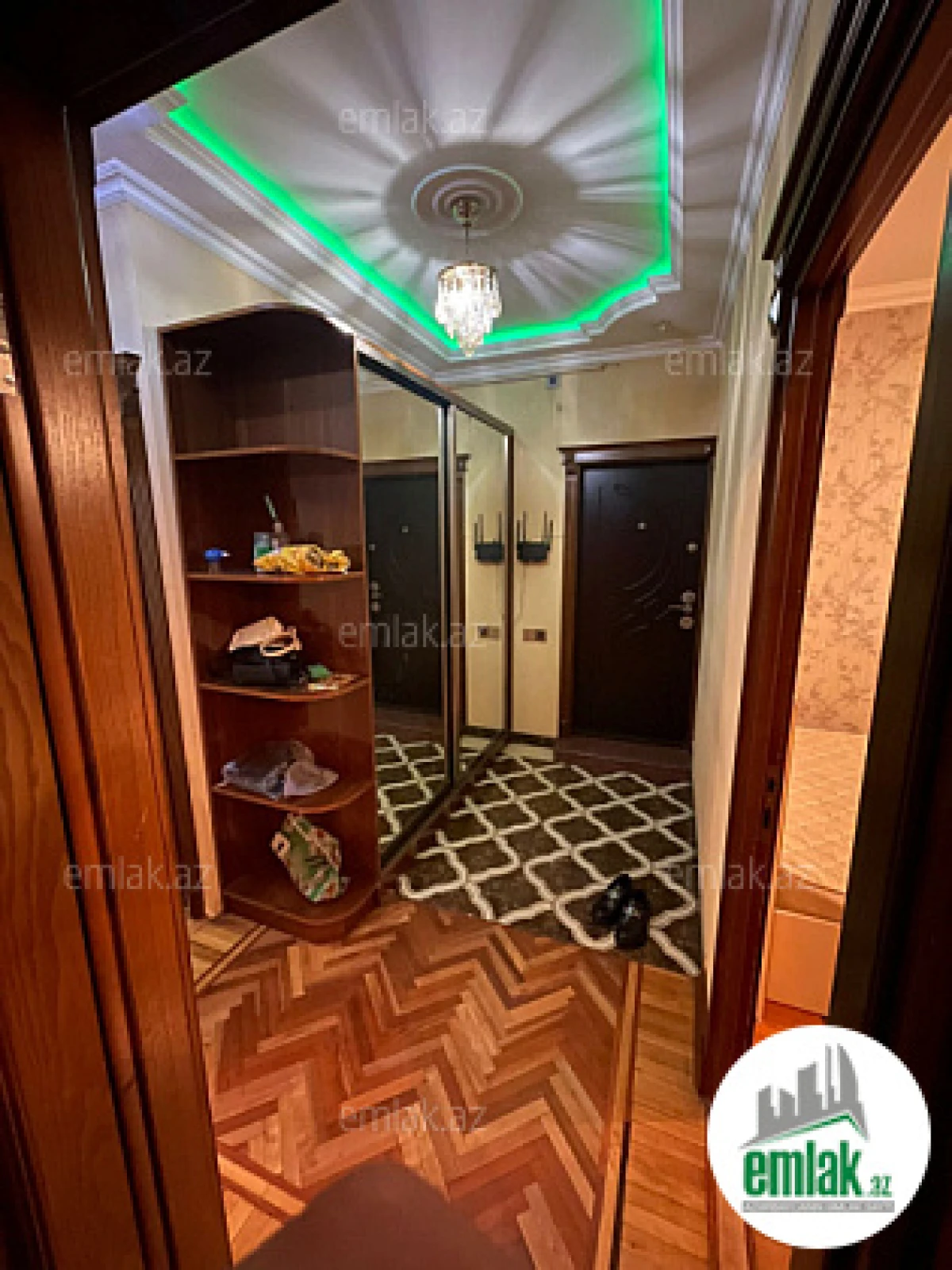 Satılır 3 otaqlı köhnə tikili 85 m²