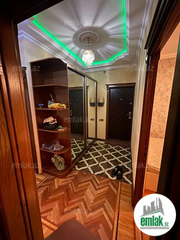 Satılır 3 otaqlı köhnə tikili 85 m²