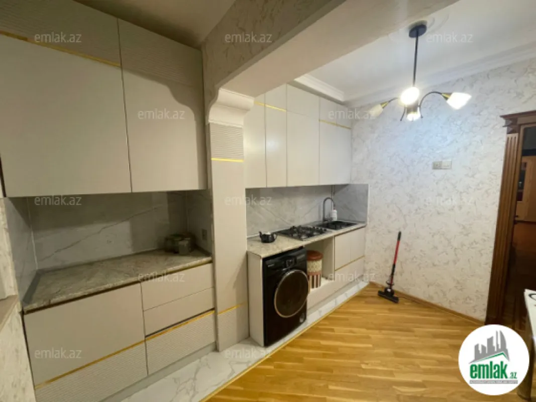 Satılır 3 otaqlı köhnə tikili 85 m²