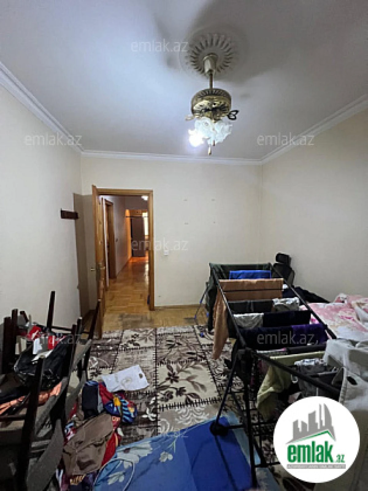 Satılır 3 otaqlı köhnə tikili 90 m²