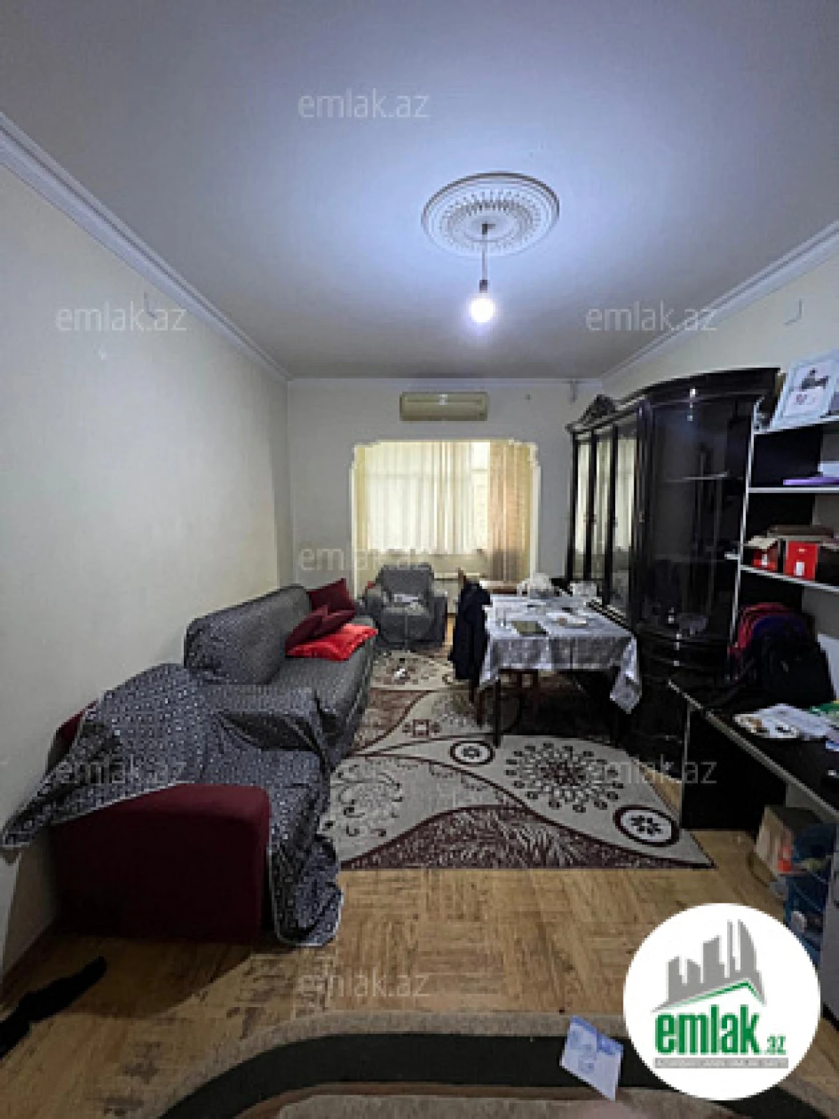 Satılır 3 otaqlı köhnə tikili 90 m²