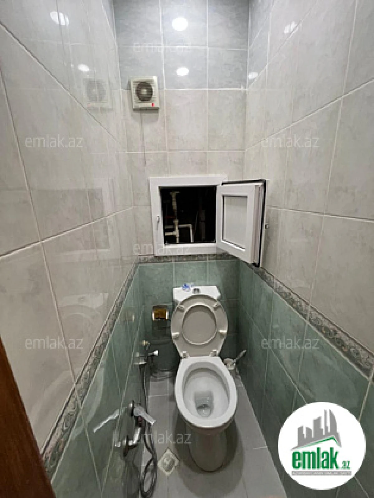 Satılır 3 otaqlı köhnə tikili 90 m²