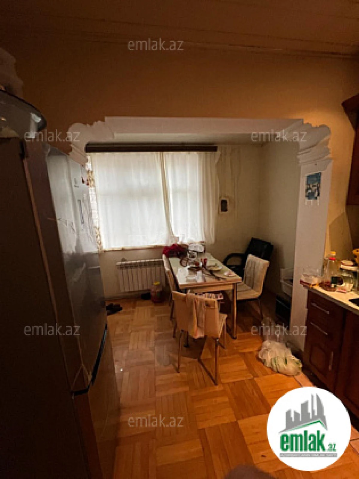 Satılır 3 otaqlı köhnə tikili 90 m²