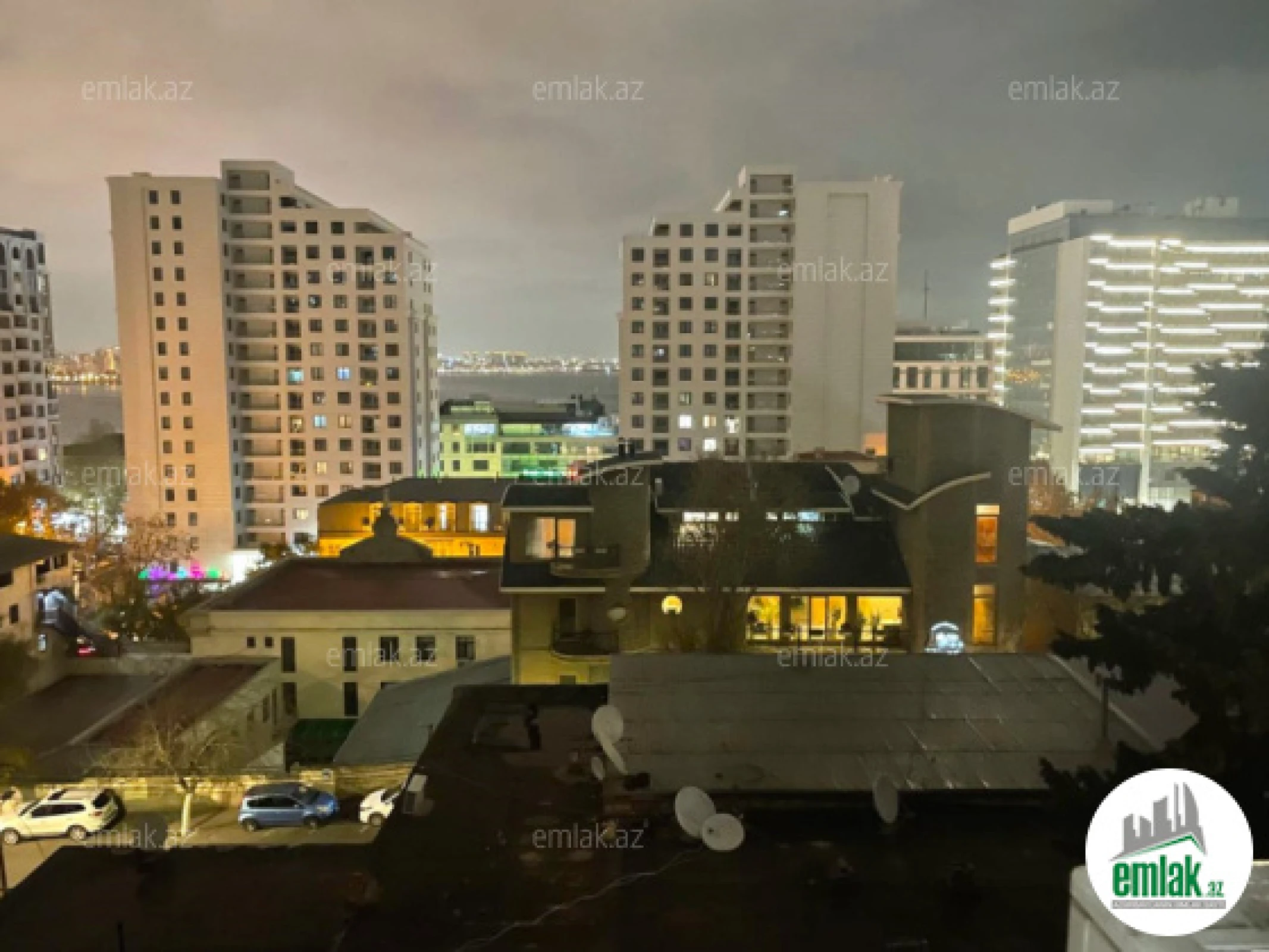 Satılır 3 otaqlı köhnə tikili 90 m²